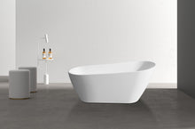 Load image into Gallery viewer, Layla Slipper 67 Inch Freestanding Tub